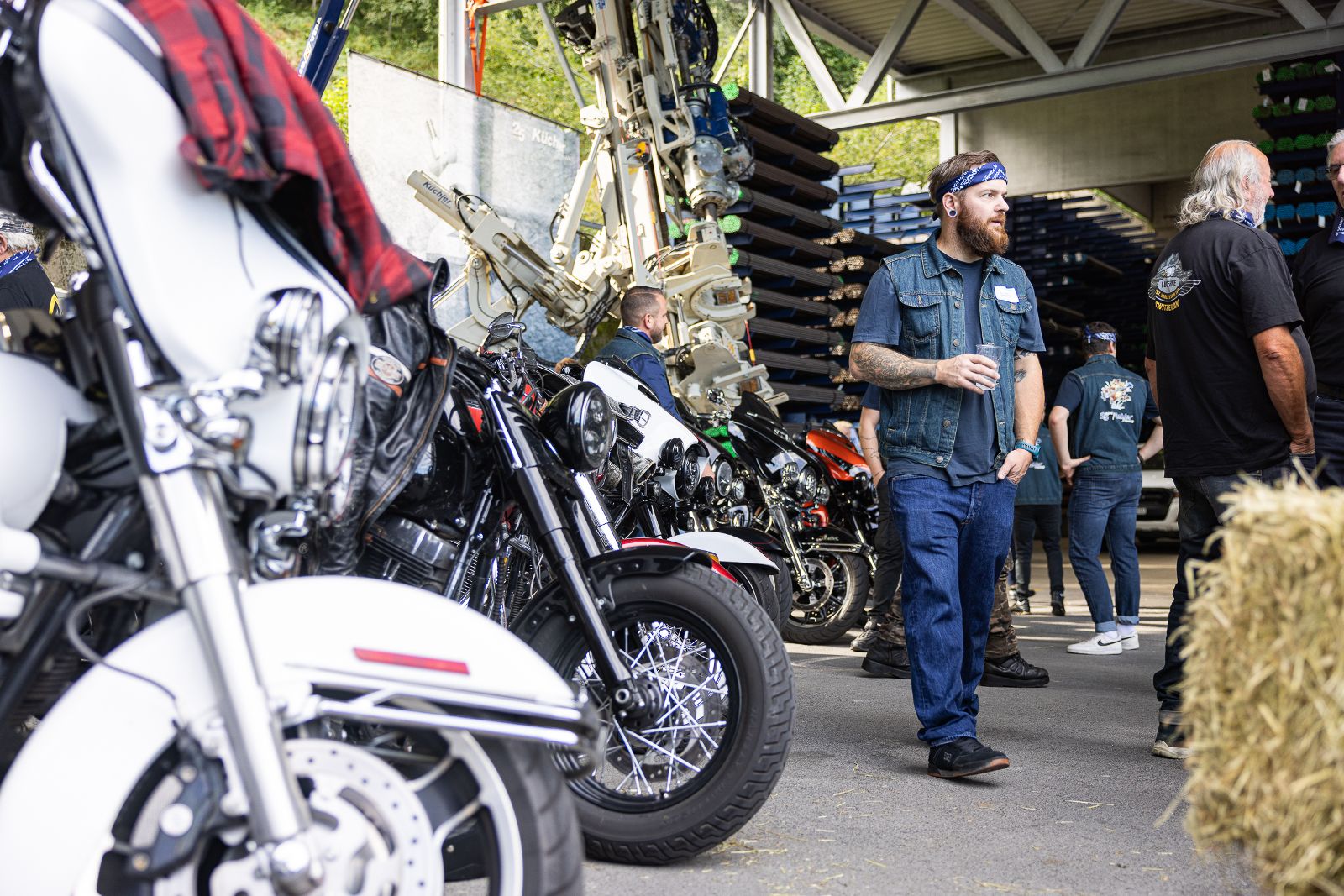 ©Mesch-Küchler Technik-05 Geschenke und Harleys-6378.jpg