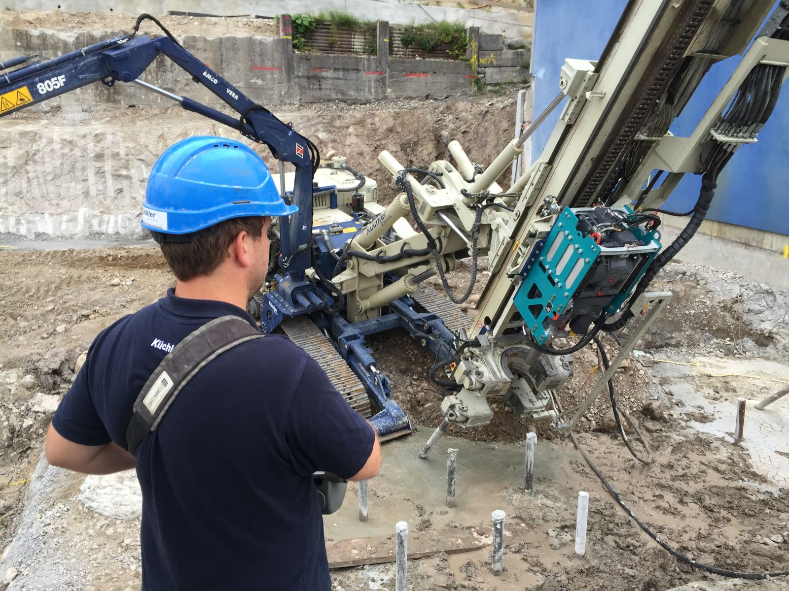 Grosse Baustelle Küchler Technik AG mit Comacchio & Eurodrill