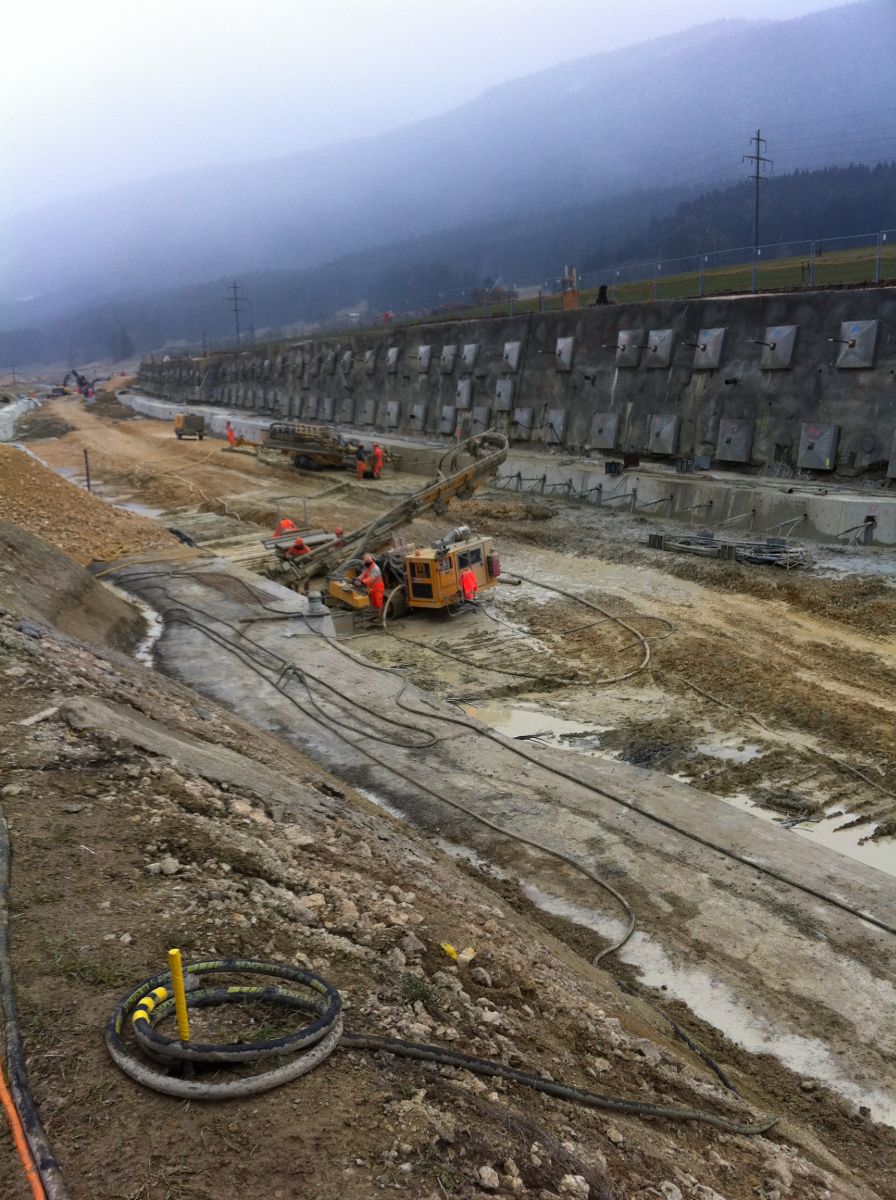 Mörtel_Referenz_Malleray JU KÜMIX S 3000 TO (Injektionsmörtel).JPG