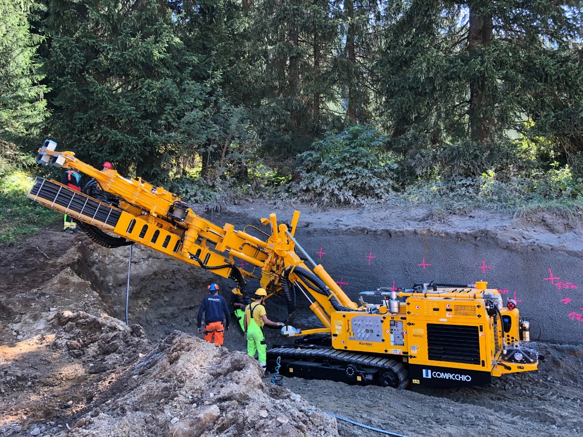 Comacchio MC 15P - Ankerbohrungen 
und Kundenschulung auf Baustelle MC 15P Zindel (6).jpg