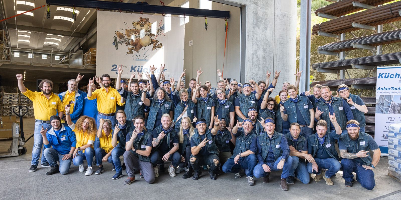 ©Mesch-Küchler Technik-06 Teamfoto-6298.jpg