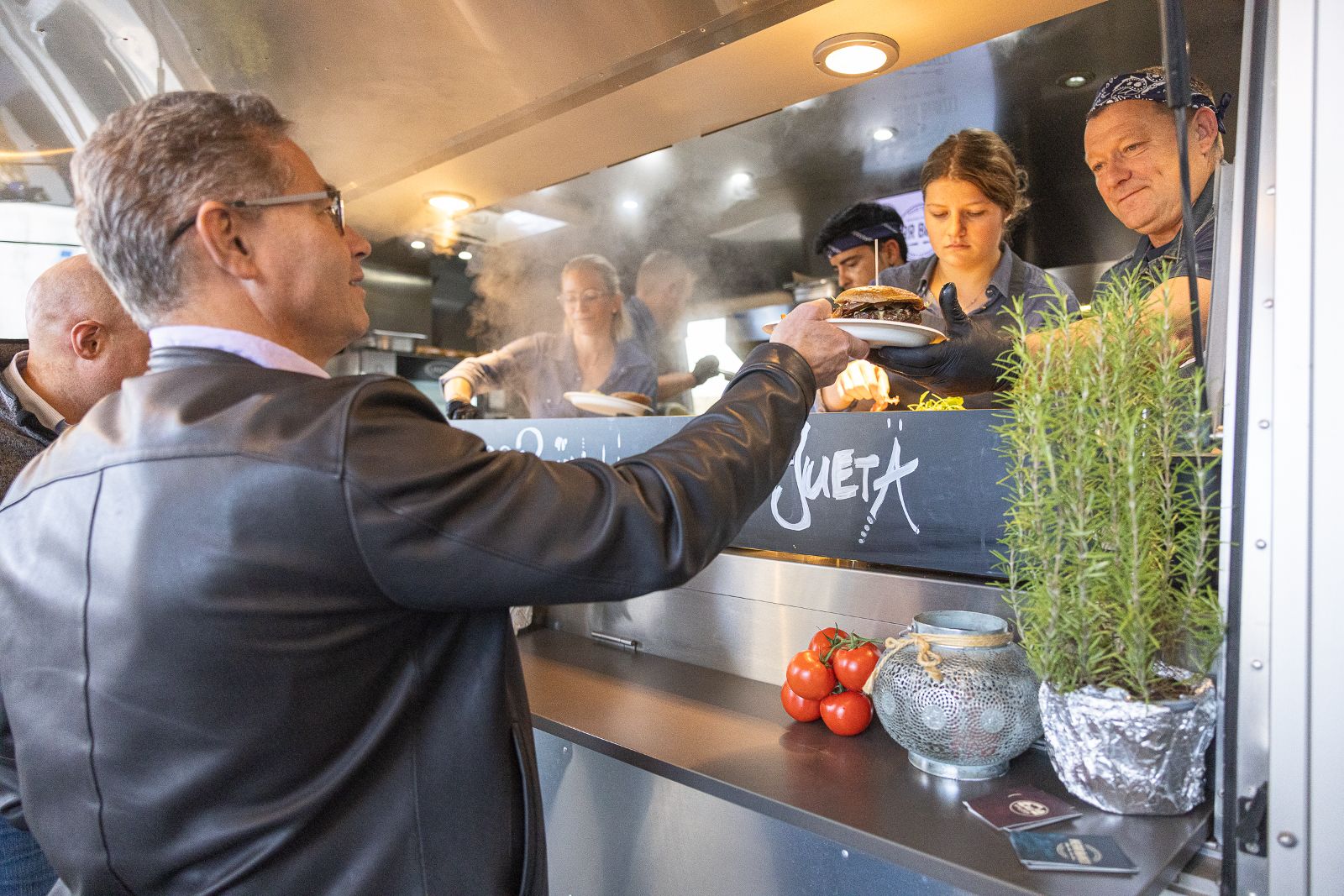 ©Mesch-Küchler Technik-03 Mittagessen-5931.jpg