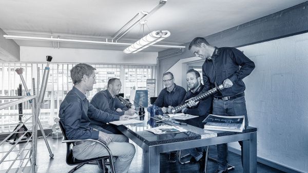 Mesch-KüchlerTechnik-Besprechung_web.jpg